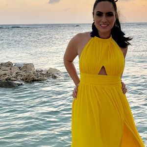 Beautiful yellow dress